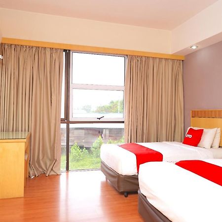 Oyo 89866 Houz Inn Bintulu Eksteriør bilde