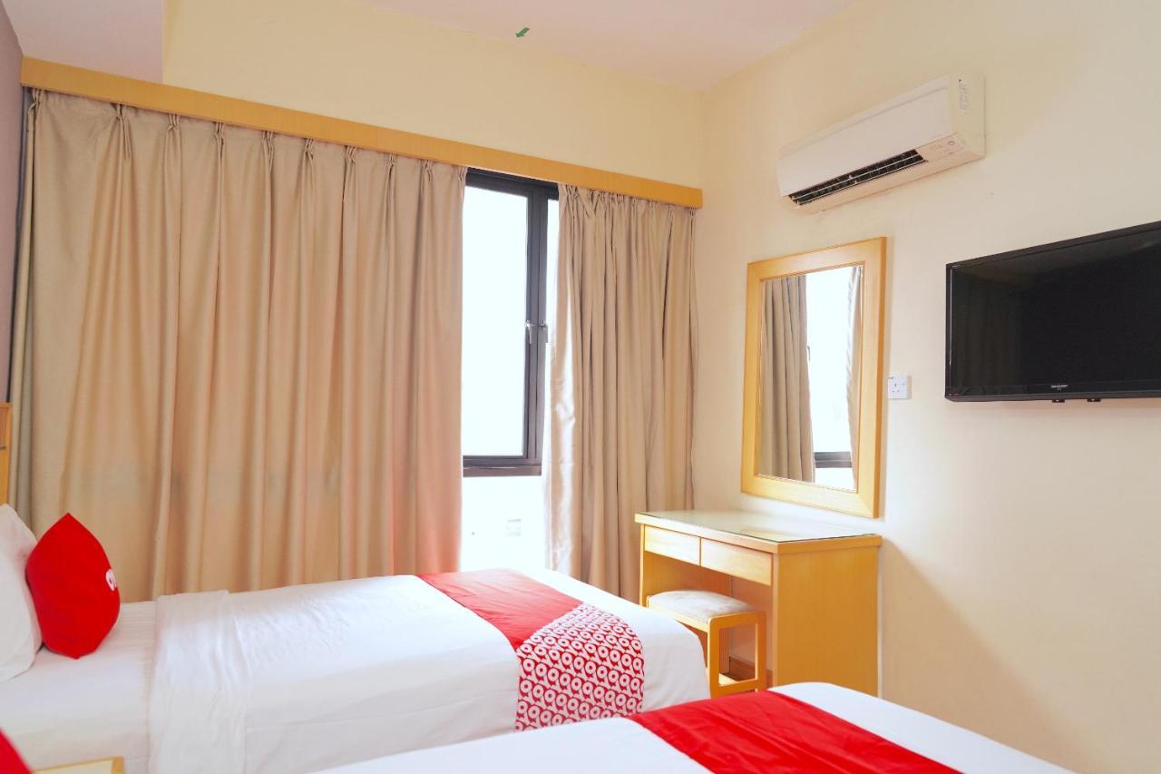 Oyo 89866 Houz Inn Bintulu Eksteriør bilde