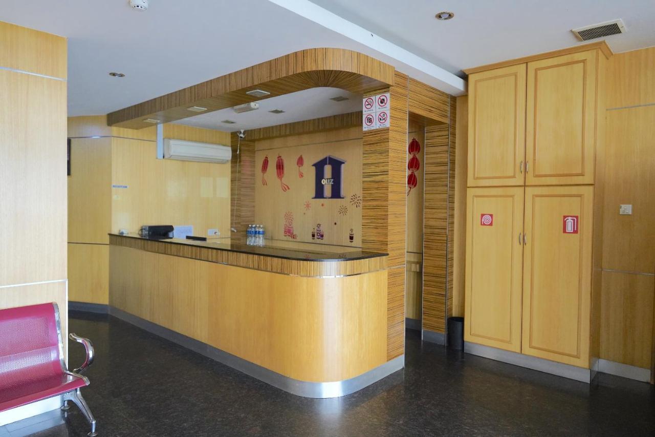 Oyo 89866 Houz Inn Bintulu Eksteriør bilde